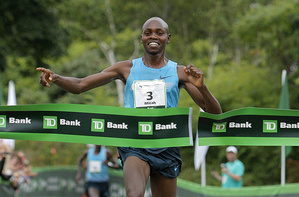 Micah Kogo wins 2nd Beach to Beacon title