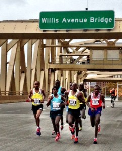 Elite Eight still in it at 20 miles in  1:38:25