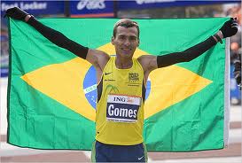 Gomes Dos Santos flies free in NYC 2006