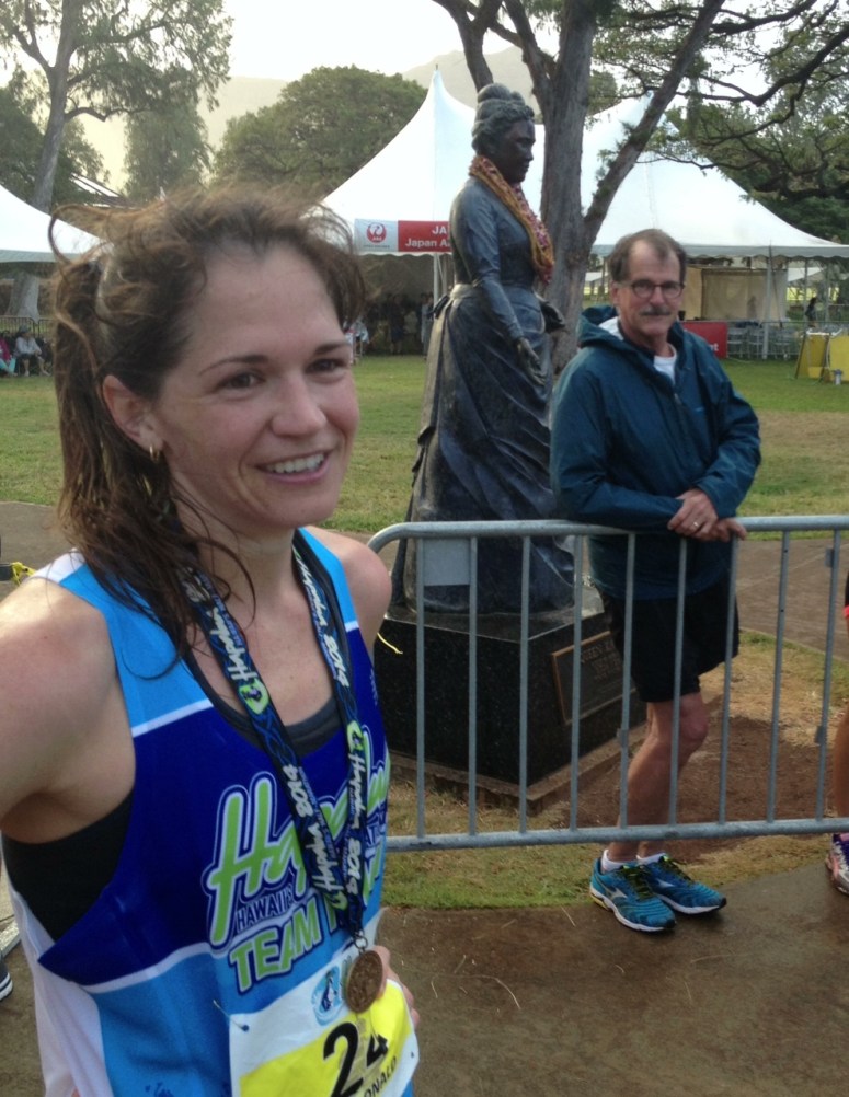 Hapalua Chase champion Eri MacDonald and proud dad Duncan.