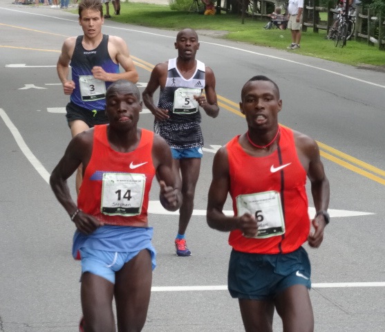 Kibet and Karoki pull away on Old Ocean House Road after 13:43 5K, Ben True and Patrick Makau behind