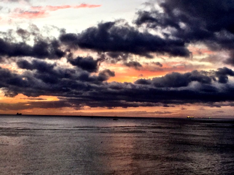 Aloha, from the 2014 Honolulu Marathon.  Next up on the islands, the 3rd Hapalua, Hawaii's Half Marathon, coming April 12, 2015!