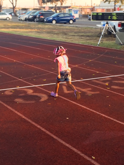 Diamond glitters in the 220 in 1:16.